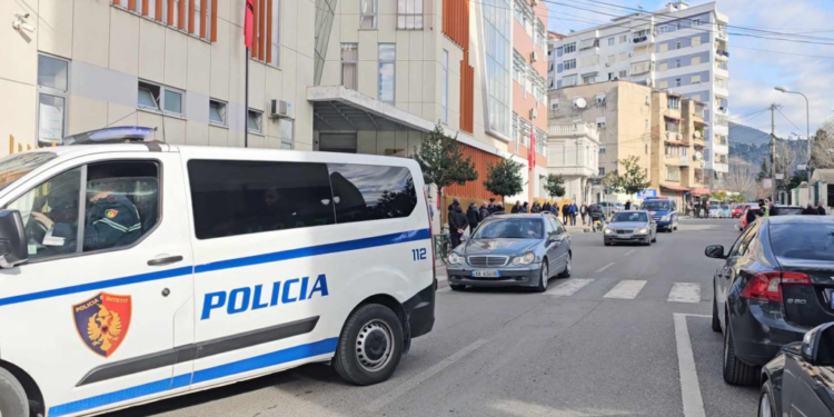 MARRËDHËNIE SEKSUALE ME TË MITUR/ Arrestohet 25 vjeçari