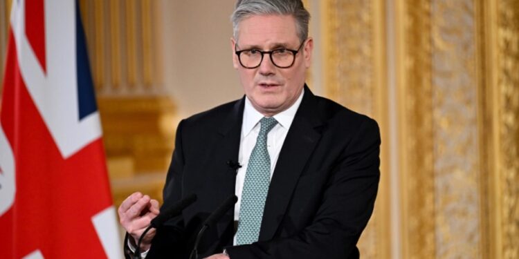 STARMER KUNDËR “LOJËRAVE POLITIKE” TË PUTIN/ Mbledh 25 vende për armëpushimin në Ukrainë