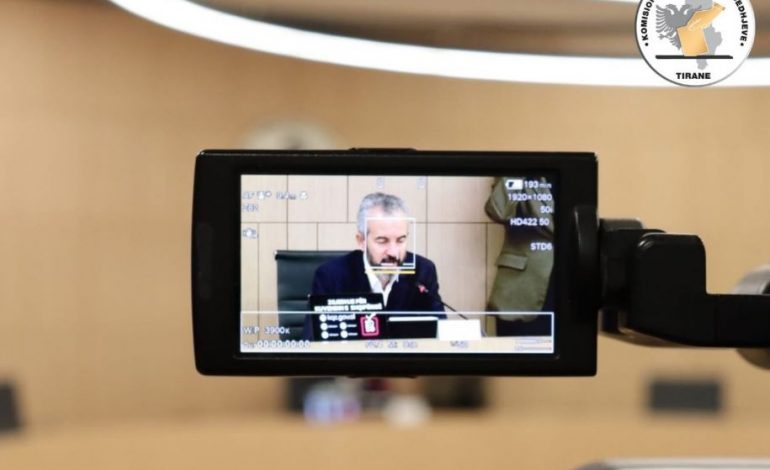 PARTITË DORËZUAN EMRAT/ KQZ shqyrton sot listat e kandidatëve për deputet