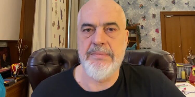 “SA HERË KRENOHENI ME KËTË BE”/ Rama-komentuesit: Është stacioni i fundit i shpëtimit të vendit nga e shkuara