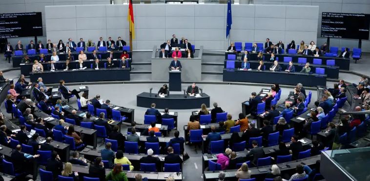BUDENSTAGU VOTON SOT/ DW: Gjermania do të futet në borxhe të reja, po pse?