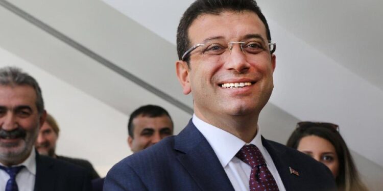 NËN AKUZË PËR KORRUPSION/ Arrestohet kryebashkiaku i Stambollit, Ekrem Imamoglu