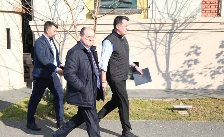ANUELA RISTANI RIKTHEHET NË DREJTIMIN E BASHKISË/ Veliaj: Ridelegimi i gabuar, mendova se ishte dakordësuar, kam vetëm mall të takohem me Ramën