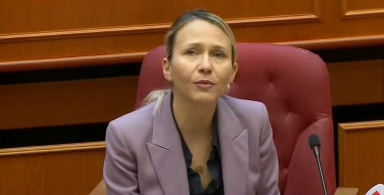 NDRYSHIMET NË BASHKINË E TIRANËS/ Kryetarja e deleguar: Nuk ka asnjë krizë funksionale! Në fund historia do kujtojë veprat…