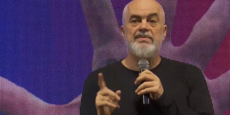 “PS, MACE QË KAP EDHE MINJTË E VET”/ Rama: Na e këndojnë si këngë që të ulim kokën, por…