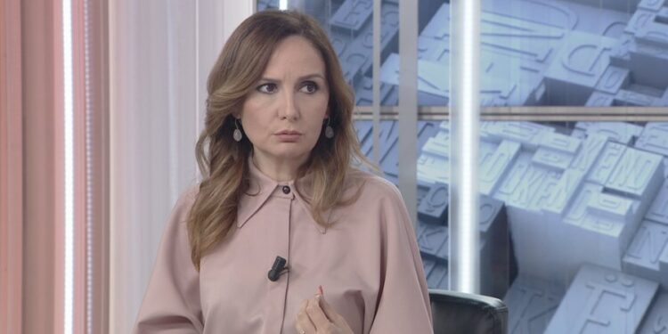 SULMON BASHËN DHE ALIBEAJN/ Tabaku: Keqardhje! Kush s’vjen te Berisha, i shërben Edi Ramës