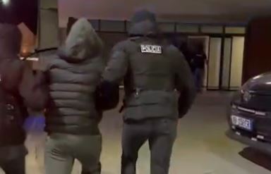 POLICIA AKSION NË ELBASAN/ Përfundojnë në pranga tre të kërkuar nga policia (EMRAT)
