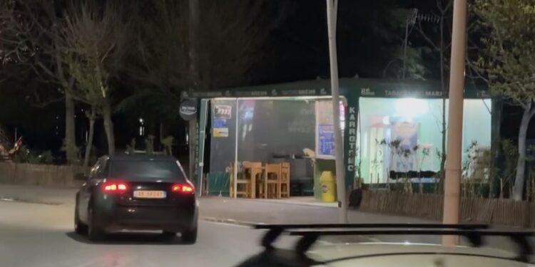 E RËNDË/ Plagosje me thikë në Pogradec, përfundon në spital një person, shpallet në kërkim autori