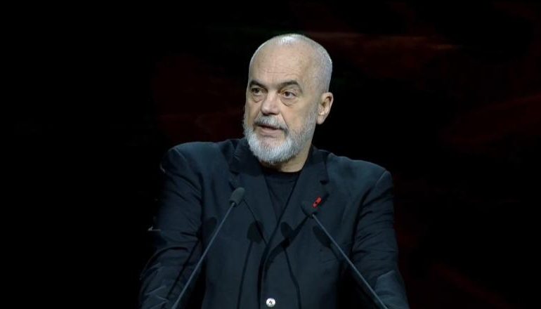 TRE USHTARËT AMERIKANË HUMBËN JETËN NË LITUANI/ Rama: Lajm tragjik. Jemi në krah të SHBA, mendimet dhe lutjet tona janë me familjet e tyre