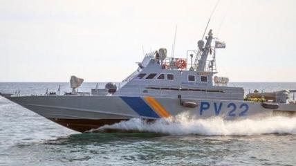 TRAGJEDI NË BRIGJET E QIPROS/ Fundoset varka me 20 emigrantë, mbyten 7 persona