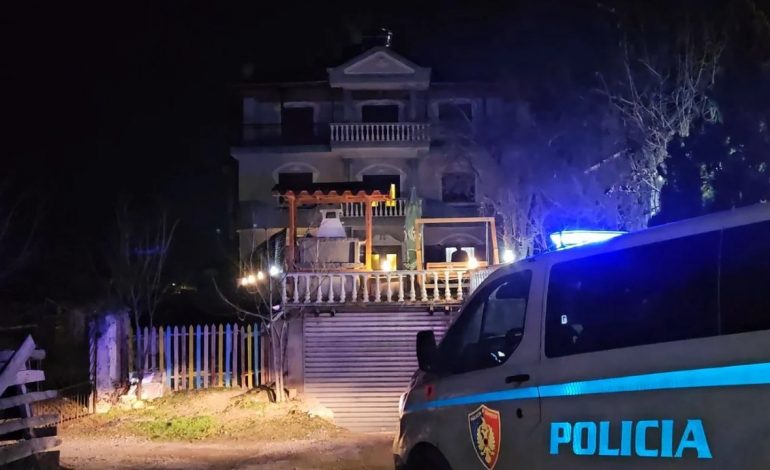 ÇFARË NDODHI NË KORÇË? Policia aksion kundër lojërave të fatit. Dhjetëra persona shoqërohen në komisariat