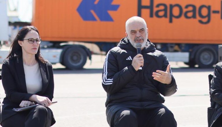 TAKIM ME PËRFAQËSUESIT E TRANSPORTIT NË DURRËS/ Rama: Koncesioni i skanimit i gabuar, e trashëguam dhe shmangëm arbitrazhin! Ulëm kontrabandën