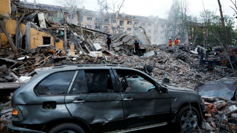 SULMET RUSE MBI KIEV/ “Terrorizuan qytetarët”, Ukraina: Moskën mund ta ndalë vetëm presioni