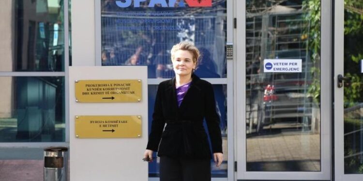 KRYEMADHI PRANON MASËN E SIGURISË/ Tërhiqet nga kërkesa për shfuqizimin e “detyrimit të paraqitjes”