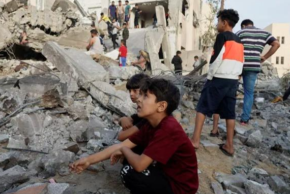 LUFTA NË RRIPIN E GAZËS/ Ushtria izraelite qëllon për vdekje adoleshentin palestinezo-amerikan, plagosen edhe dy të tjerë