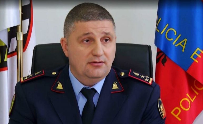 ARRESTIMI I SHEFIT TË RRUGORES DHE DY ZYRTARËVE TË POLICISË/ S’ka masë sigurie, SPAK pritet t’i drejtohet GJKKO! Burime: Morën 2 mijë euro…