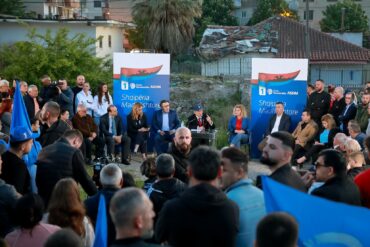“ILAÇET NË SHQIPËRI, MË TË SHTRENJTAT NË RAJON”/ Berisha: Shqiptarët paguajnë 820 milionë euro në vit nga xhepi. Ne do vendosim…
