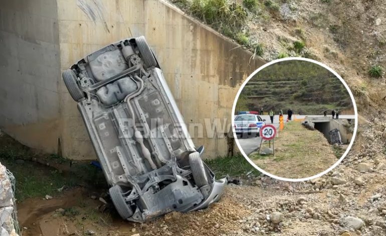 AKSIDENT I FRIKSHËM NË POGRADEC/ Makina humb kontrollin dhe del nga rruga, lëndohen dy persona