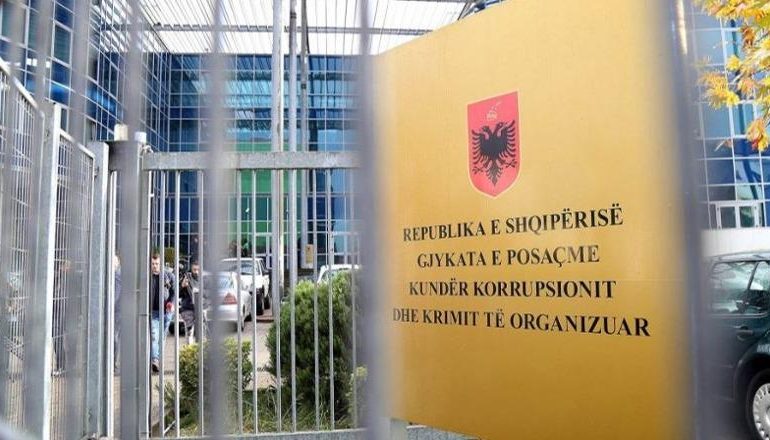 EMRAT/ Të akuzuar për mashtrim me Call Center dhe vjedhjen e 7 milionë eurove, Apeli i GJKKO kthen dosjen për rigjykim