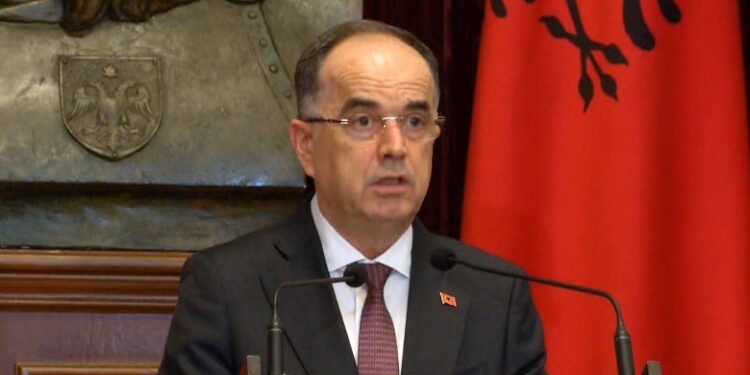 TË SHTUNËN PAPA FRANCESKU PËRCILLET PËR NË BANESËN E FUNDIT/ Në ceremoni merr pjesë edhe presidenti Begaj