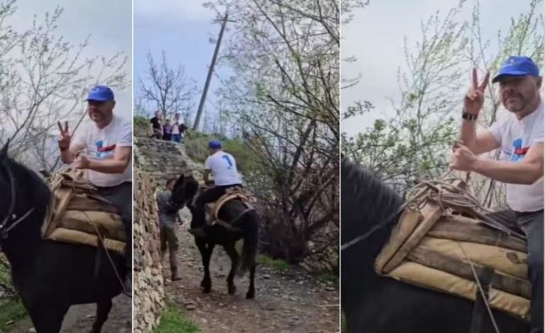 PASI DHUNOI QYTETARIN/ Xhelal Mziu del dhe kërkon votat mbi kalë: Si Skënderbeu…