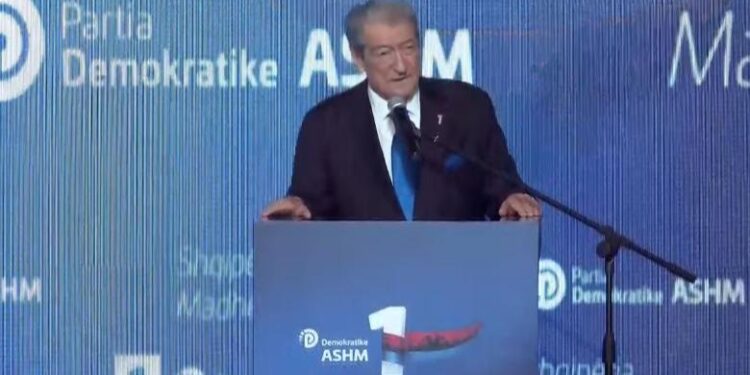 11 MAJI/ Berisha me Vrenozin në Selanik: U bë star i fushatës! Tregoi nder dhe i theu hundët Ramës