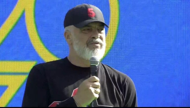 FLET NGA PETRELA/ Rama: Për 12 vite në Qarkun Tiranë kemi bërë 2.17 miliardë euro investime
