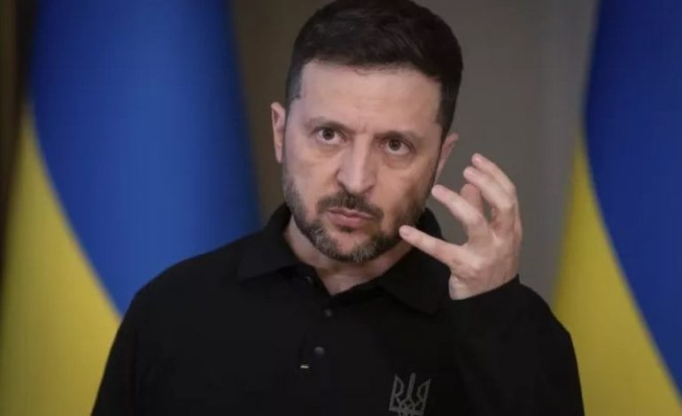 PARALAJMËRON Zelensky: Rusia po përgatit diçka në Bjellorusi nën pretekstin e stërvitjeve ushtarake