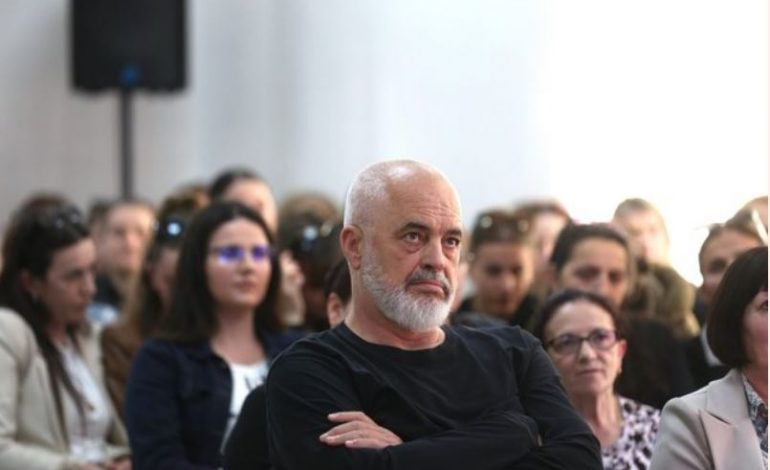 “PAKETA E MALEVE”/ Rama: Hyn në fuqi pas zgjedhjeve! 500 aplikuesit e parë nuk kanë detyrime ndaj shtetit