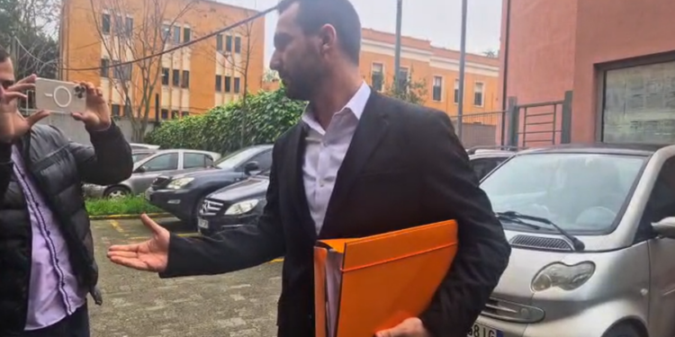 PADIT NË SPAKE PËR SHPIFJE AGRON SHEHAJN/ Lapaj: E ka kërkuar me qiri! Kush kërkon luftë, luftë do gjejë