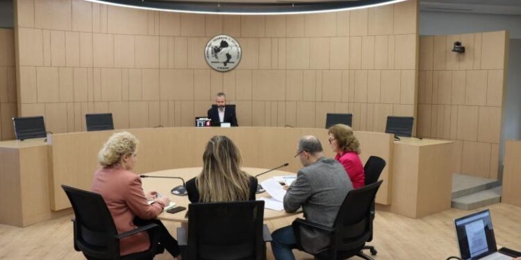 ZGJEDHJET/ KQZ ngre zyrë për monitorimin e rrjeteve sociale të kandidatëve