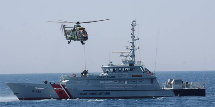 ITALIA DO T’I DHUROJË SHQIPËRISË NJË ANIJE USHTARAKE/ Zbulohet data kur mbërrin në Durrës