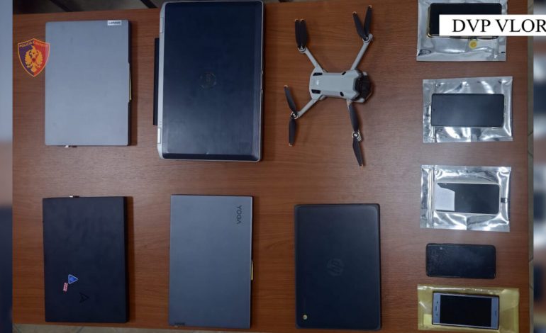NDËRHYRI NË TË DHËNAT E INSTITUCIONEVE/ Policia identifikon “hacker”-in 15-vjeçar nga Vlora, dyshohet se ndërpreu…