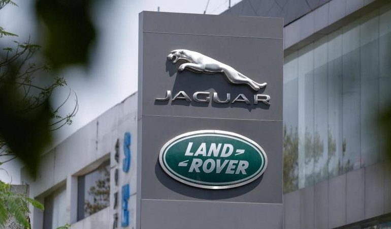 LUFTA ME DONALD TRUMP/ Land Rover ndalon dërgesat në SHBA