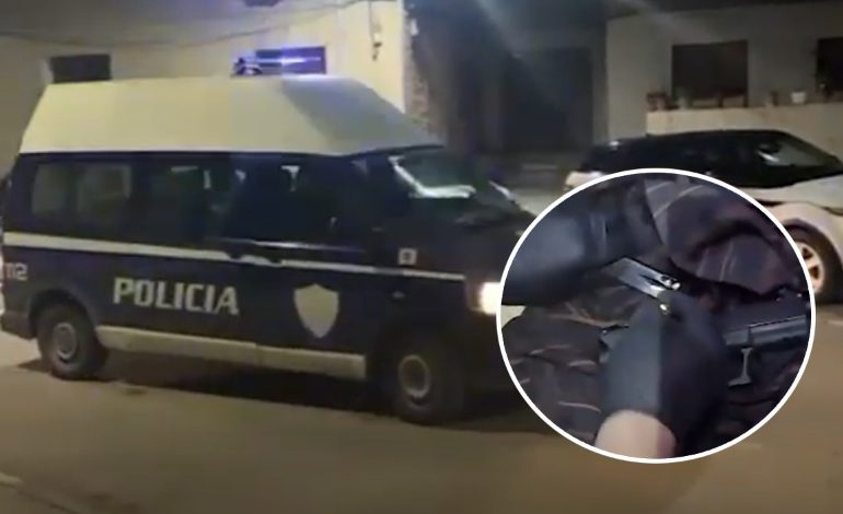 EMRI/ Mbante armë zjarri fshehur në banesë, arrestohet 34-vjeçari në Vlorë