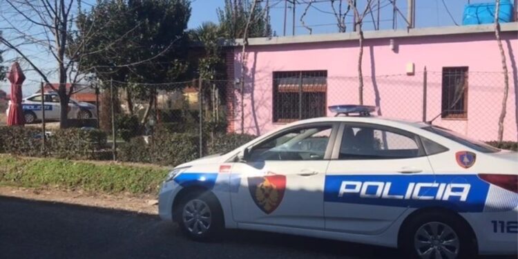 U DENONCUAN TË ZHDUKUR/ Gjenden në Durrës dy 13-vjeçarë nga Tirana