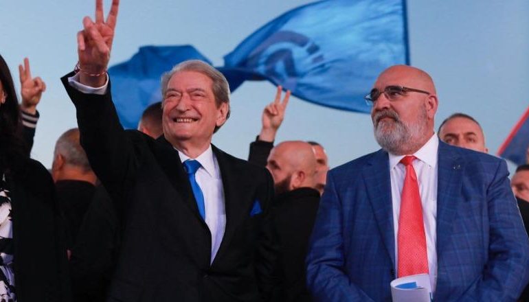 11 MAJI/ PD çel fushatën me këngën e Rocky Balboas, Berishës i vjen LaCivita nga Amerika