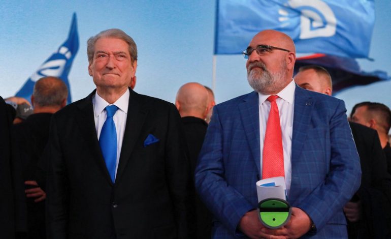 “BËJENI SHQIPËRINË SËRISH TË MADHE”/ LaCivita me sloganin e Donald Trump: Mos votoni një parti me 12 vjet dështime, jepini Berishës një shans të ri