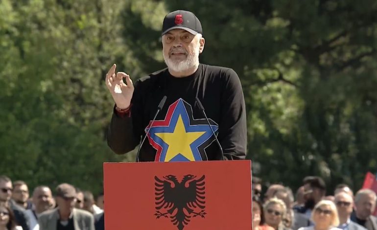 “TË BËHEMI BASHKË SI 5 GISHTAT E DORËS”/ Edi Rama: Braktisni profetët e rremë, që premtojnë gjëra madhështore