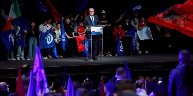 ZGJEDHJET/ Berisha takim me emigrantët në Itali: Ky do të jetë viti i shqiptarëve