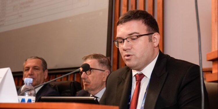 HISTORIKE/ Një shqiptar në krye të Federatës Evropiane të Peshëngritjes, Astrit Hasani zgjidhet president