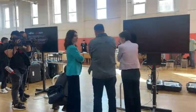ZGJEDHJET/ Pritet rezultati i votimit elektronik, Spiropali mbërrin në Vorë