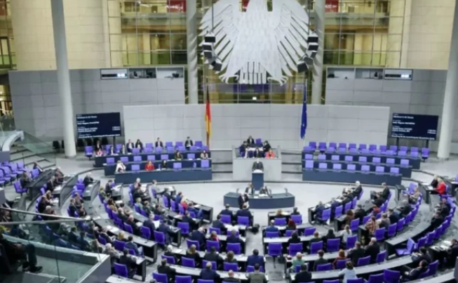 ZGJEDHJA E KANCELARIT TË RI GJERMAN/ Bundestagu do mbajë raundin e dytë për konfirmimin e Merz sot