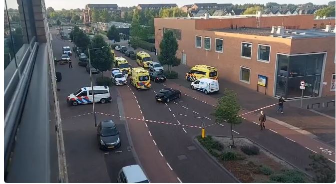 SULM ME THIKË NË HOLANDË/ Disa të plagosur, përfshirë një oficer policie