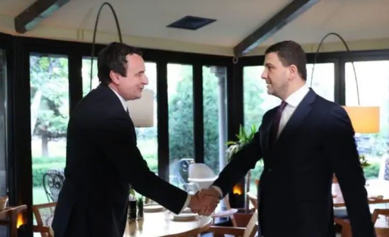 KOSOVË/ Para seancës së konstituimit, kryeministri Albin Kurti takon liderin e PDK Memli Krasniqi