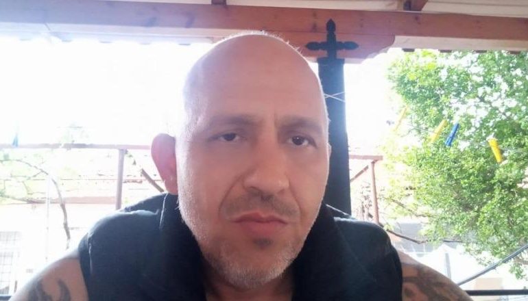 SHPALLET NË KËRKIM 48-VJEÇARI NË SARANDË/ Vodhi me dhunë një shumë lekësh dhe tentoi të kryente marrëdhënie seksuale me shitësen e dyqanit