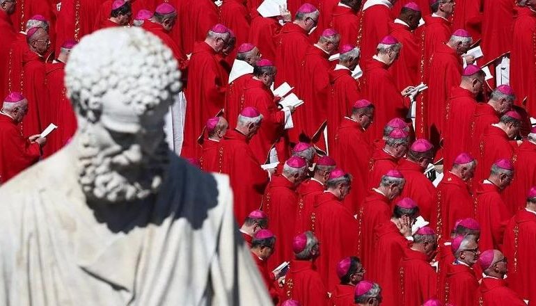 NË PRAG TË KONKLAVËS PËR PAPËN E RI/ Cilat janë disa nga ‘thashethemet’ qarkullojnë për kardinalët