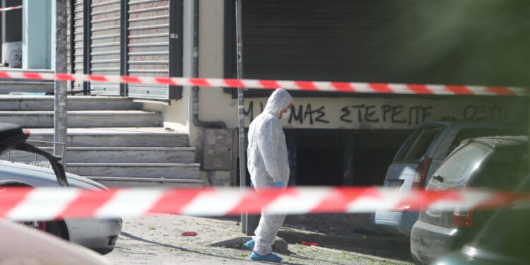 PO VENDOSTE BOMBË NË BANKOMAT/ Humb jetën 39-vjeçarja në Selanik. Policia: Ishte me precedentë penalë