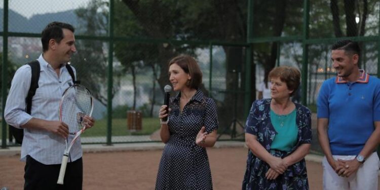 FUSHAT E REJA TË TENISIT TE PARKU I LIQENIT TË TIRANËS/ Postimi i Veliajt: Një nga investimet më të bukura