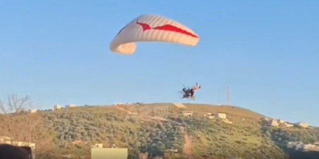 PAMJET E FRIKSHME/ Parashutisti bën ulje të rrezikshme në Himarë, rrëzohet me parashutë